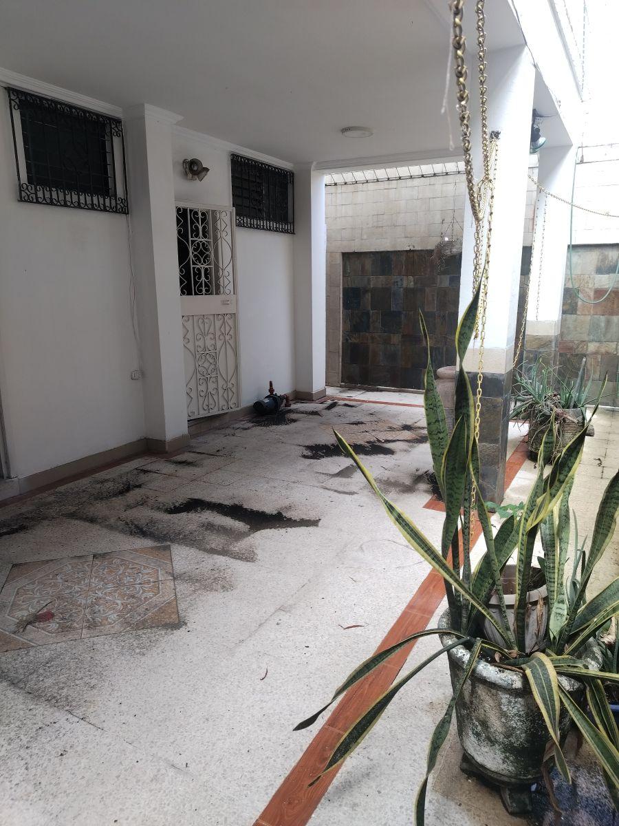 Casa con 160 m² de Terreno y 4 Habitaciones en Venta en Garzota, Guayas — imagen 8