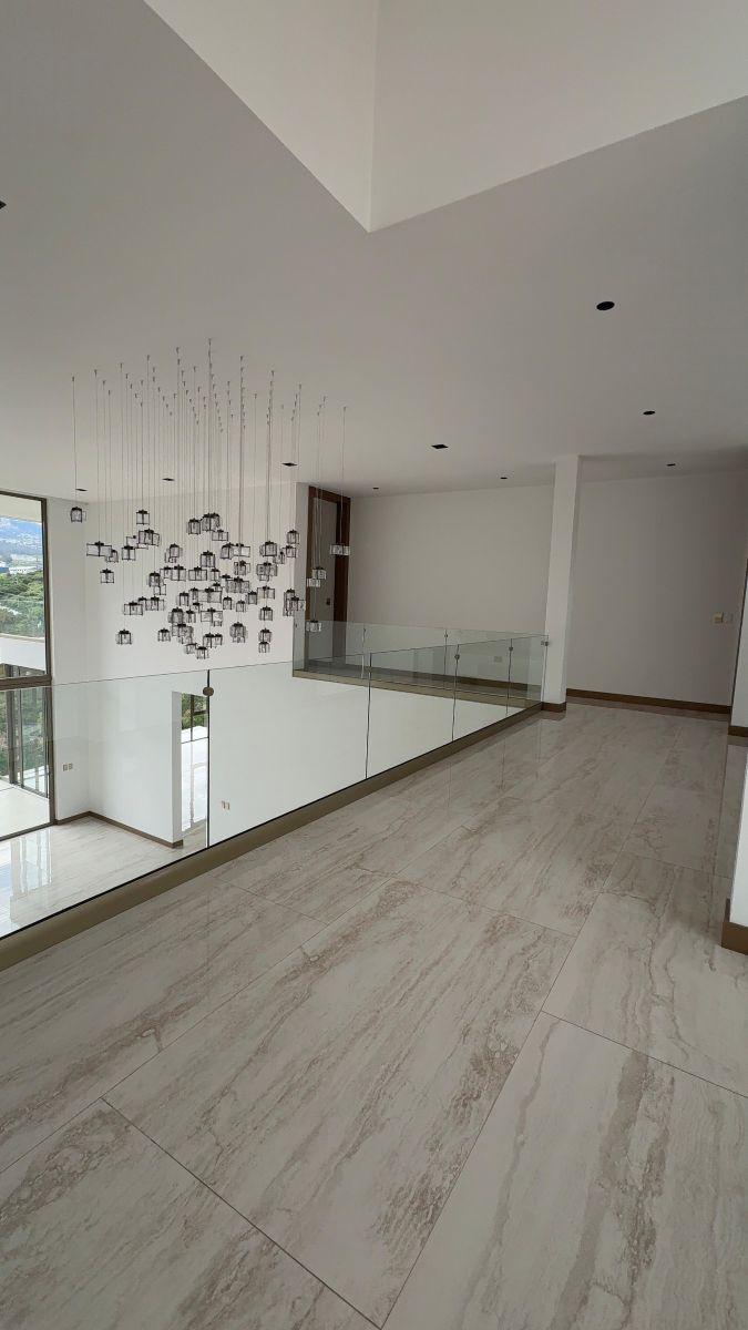 Casa de Lujo de Venta o Renta Cumbaya Total Seguridad — imagen 7