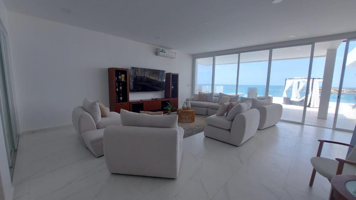 Linda Casa en Cumbres de Ayangue con Espectacular Vista Al Mar — imagen 9
