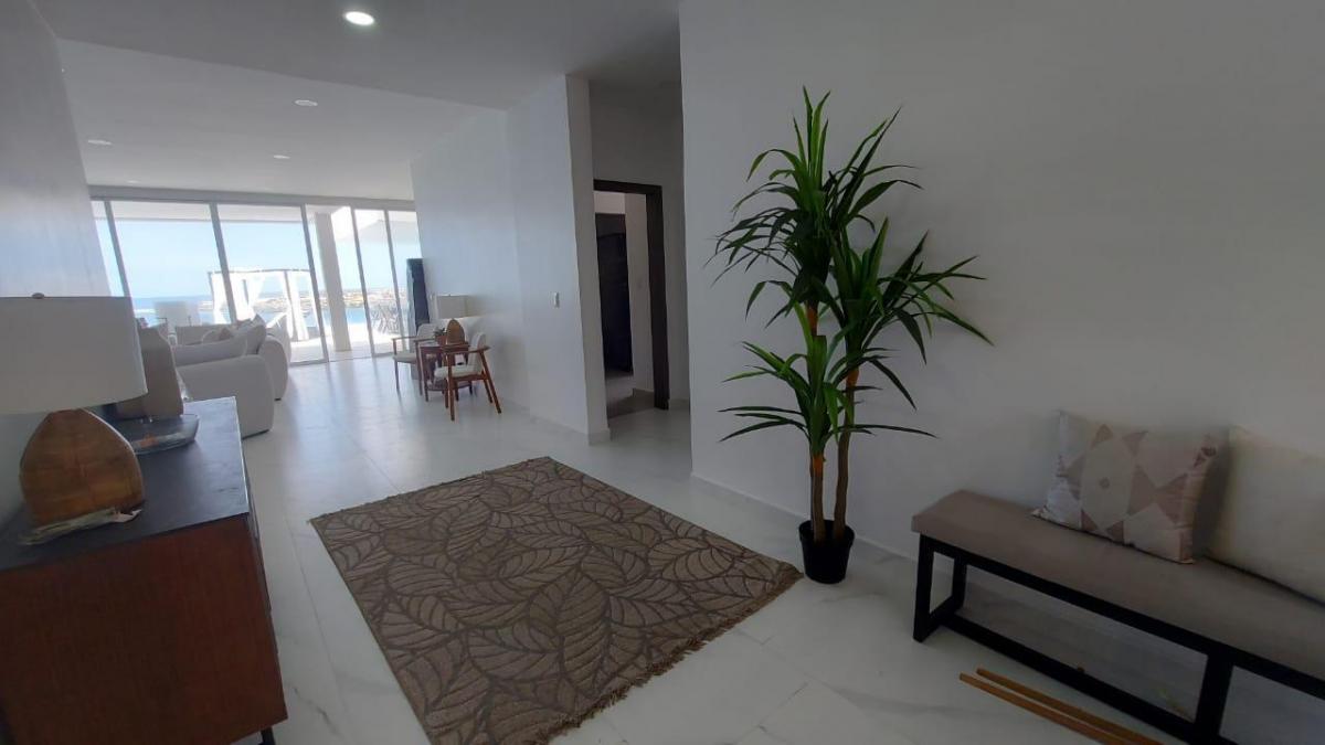 Linda Casa en Cumbres de Ayangue con Espectacular Vista Al Mar — imagen 8