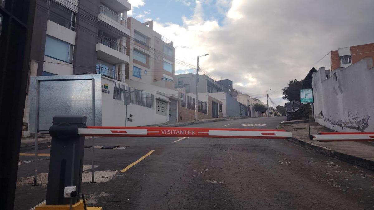 Venta - Terreno - Norte - Quito - Santa Lucia — imagen 9
