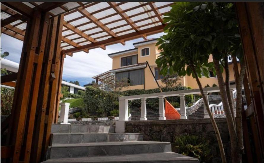 Campo Alegre, Rento Hermosa Casa, 2500 m² Terr, 1500 m² Const. 5 Dormito. Pisc. Provincia de Pichincha — imagen 9