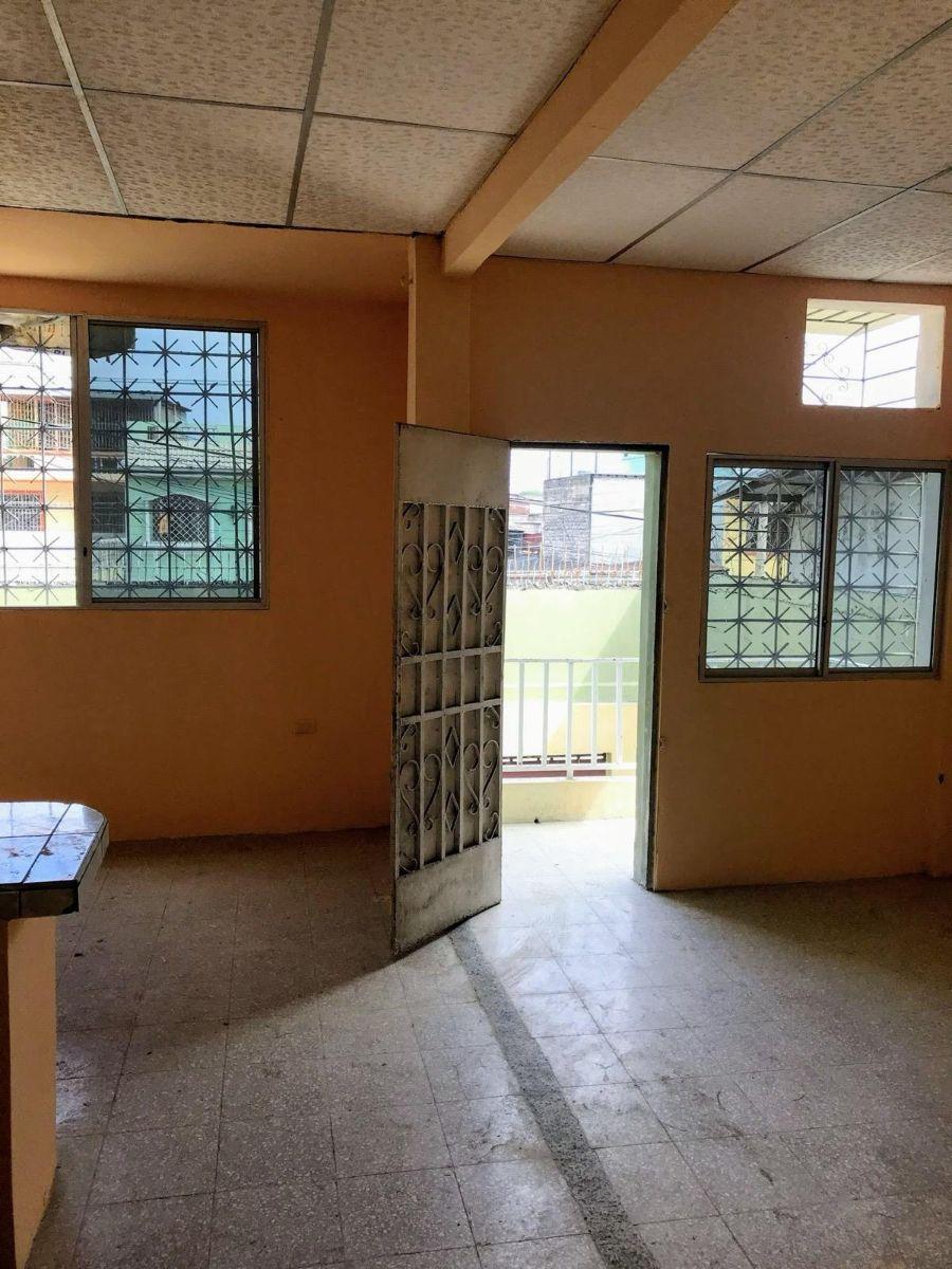 Venta de Casa Rentera Av José de Antepara - A. Maidana, Guayas — imagen 5