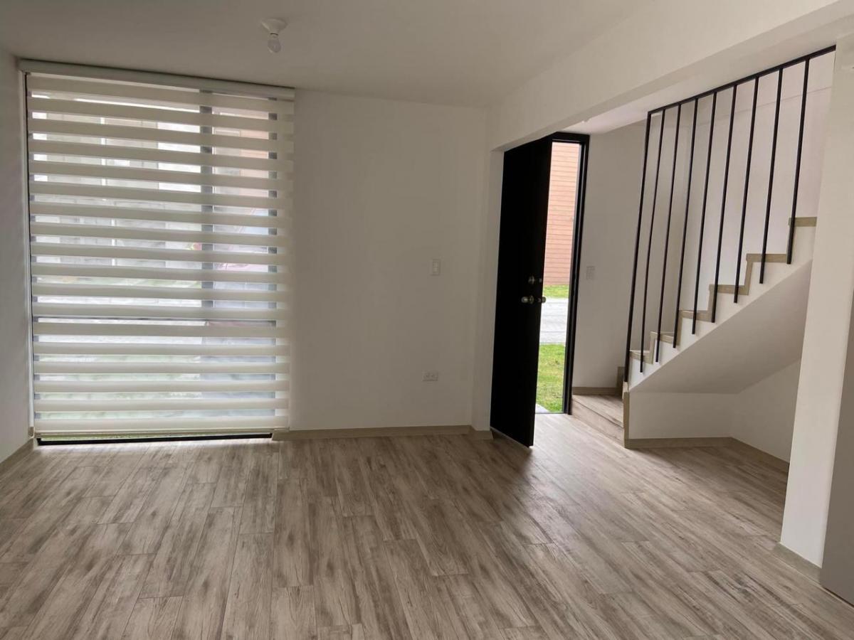 En Venta Casa Nueva 3 Habitaciones en Conjunto Privado con Piscina en Pomasqui — imagen 10