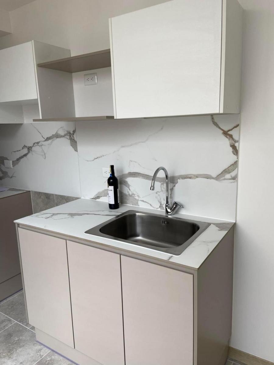 En Venta Casa Nueva 3 Habitaciones en Conjunto Privado con Piscina en Pomasqui — imagen 7
