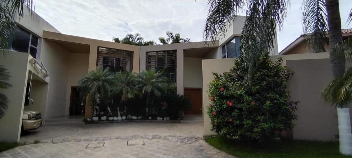 En Venta Casas con Piscina, Ceibos, Guayaquil - C. Garcia, Guayas — imagen 10