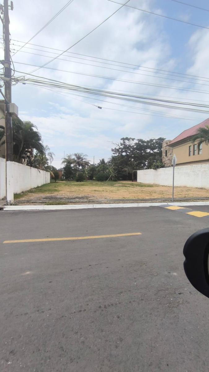 Venta de Terreno Urb. La Laguna Via Samborondon, Guayas — imagen 5
