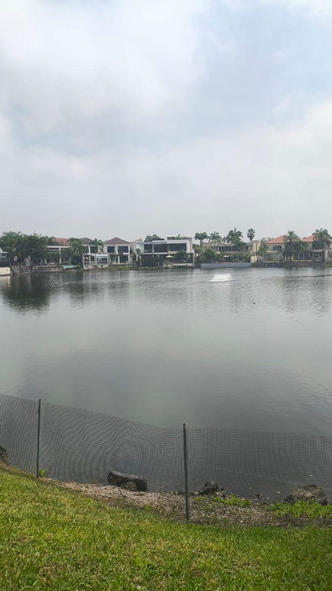 Venta de Terreno Urb. La Laguna Via Samborondon, Guayas — imagen 4