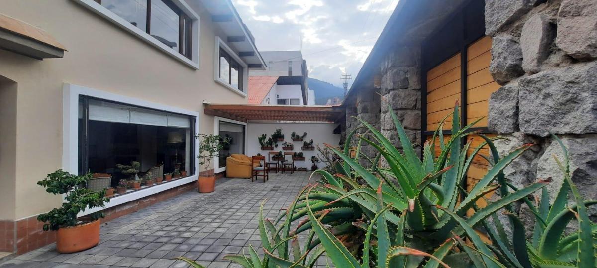 Terreno de Venta Sector Quito Tenis Para Constructor — imagen 7