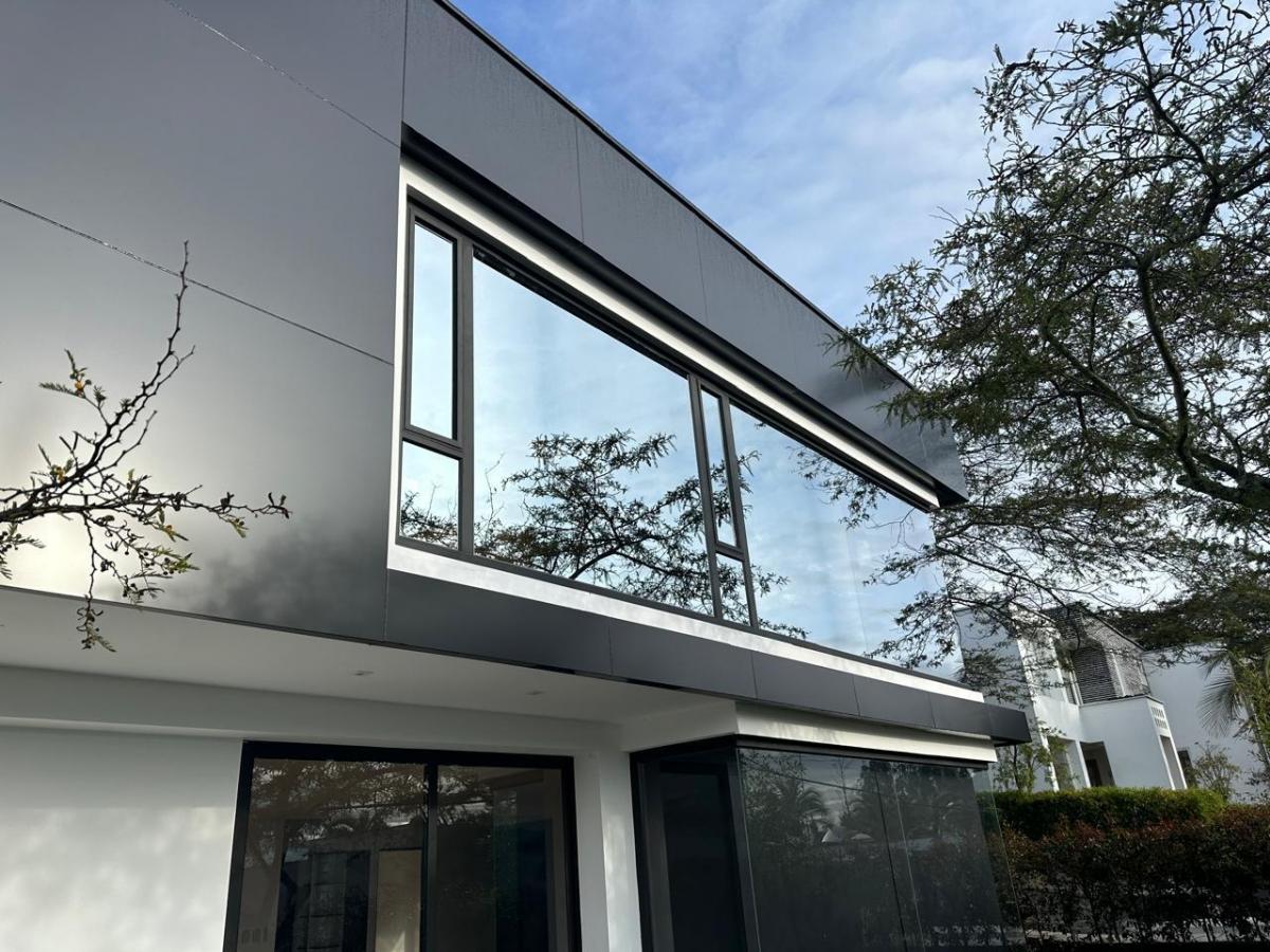 Vendo Casa Estrenar Sector Nayón 575.000 Dólares, Mm — imagen 10
