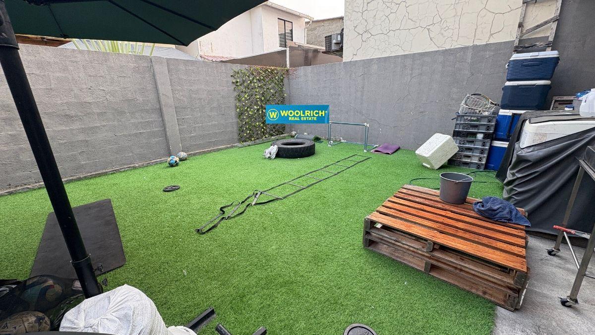 Urb. Cataluna, Vendo Casa de 3 Dorm, 2 Parqueos, Amplio Patio, Guayas — imagen 6