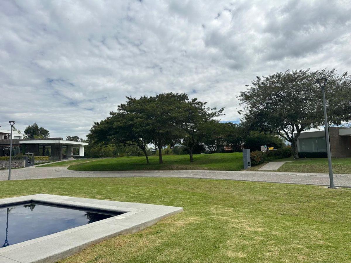 C/ Tumbaco, Lote de 1080 m² en Venta, en Conjunto Privado — imagen 8