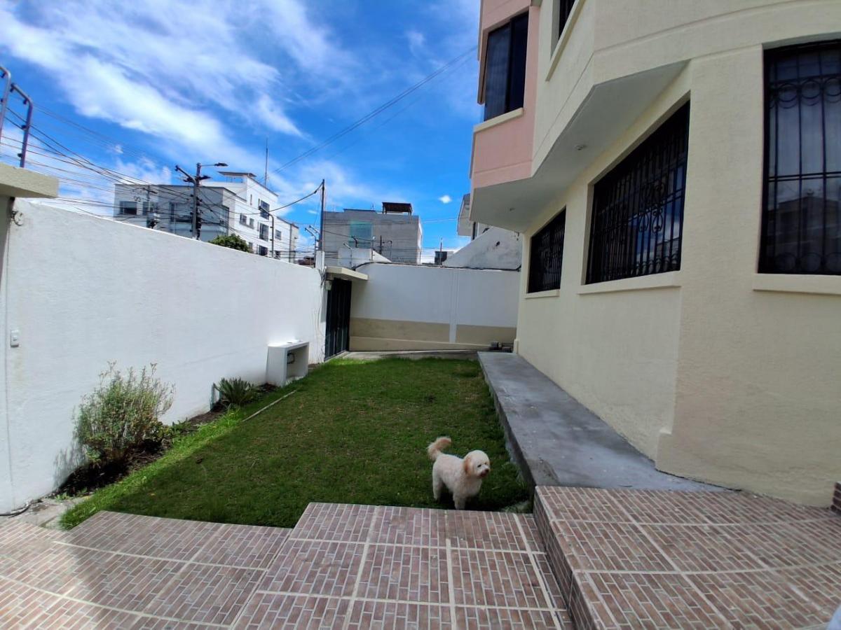 Vendo Casa Monteserrin 480 m² /10 Dorm./ con 375 m² Terreno — imagen 9