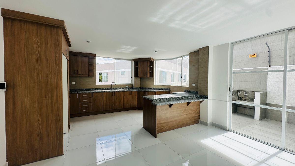 Vendo Casa Urbanizacion Ejercito Nacional — imagen 7