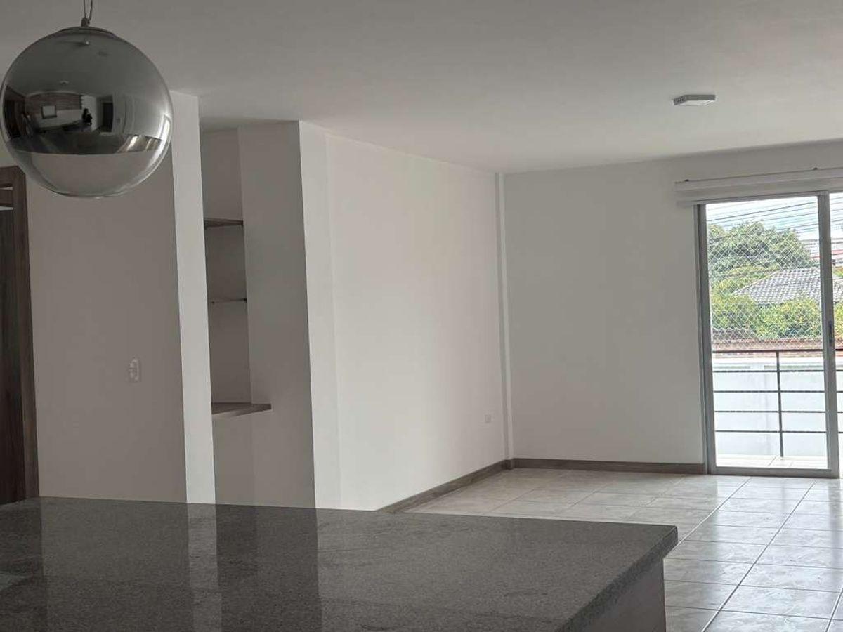 Venta Departamentos de 2 Dorm. en Tumbaco Conjunto Santa Alegría — imagen 7