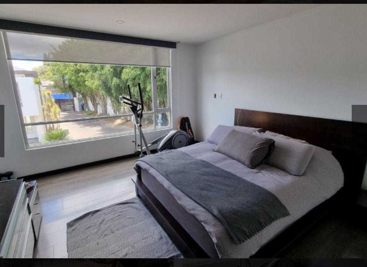 Hermosa Casa Esquinera en Venta Dentro de Conjunto con Piscina — imagen 2