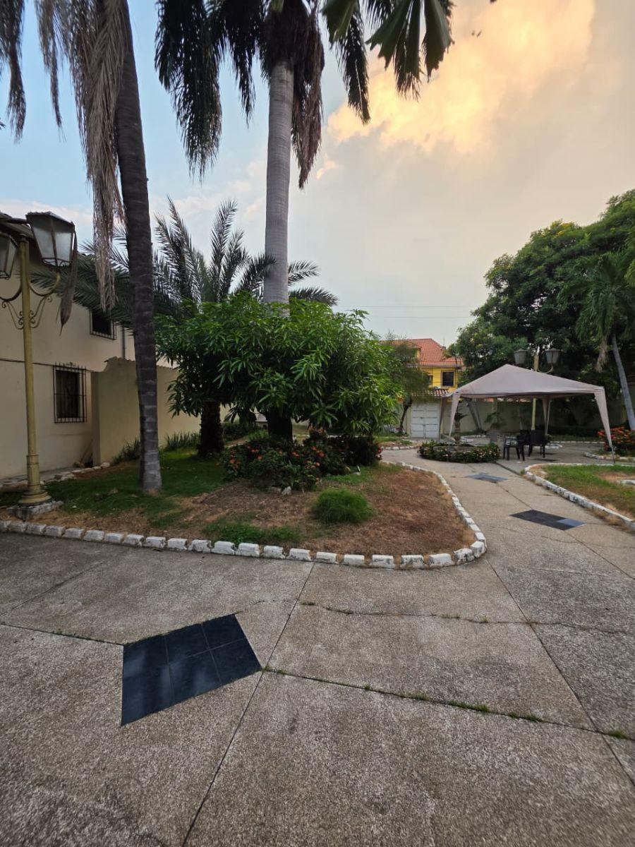 Km 1. Vía Samborondon Urbanización Aquamarina Terreno en Venta, Guayas — imagen 8
