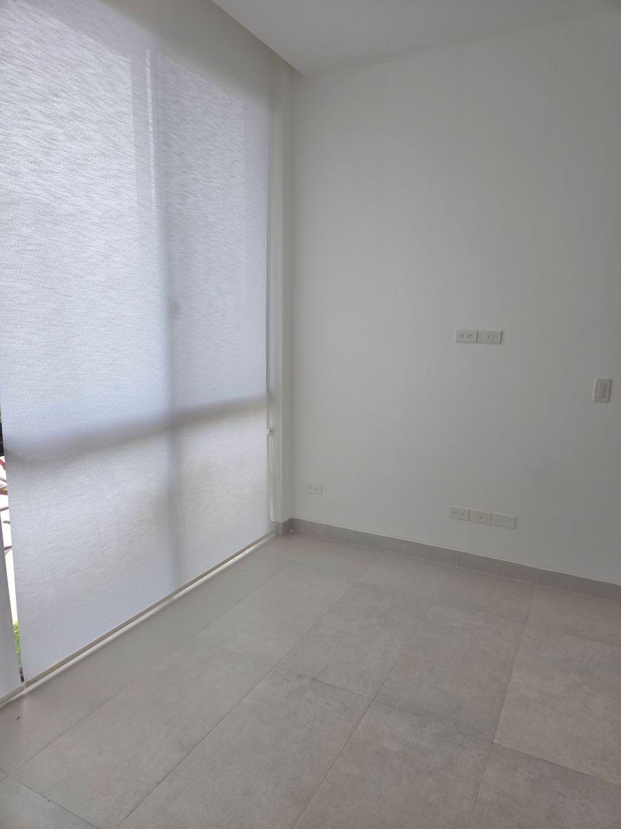 Moderna y Espaciosa Casa de 4 Habitaciones, Guayas — imagen 8