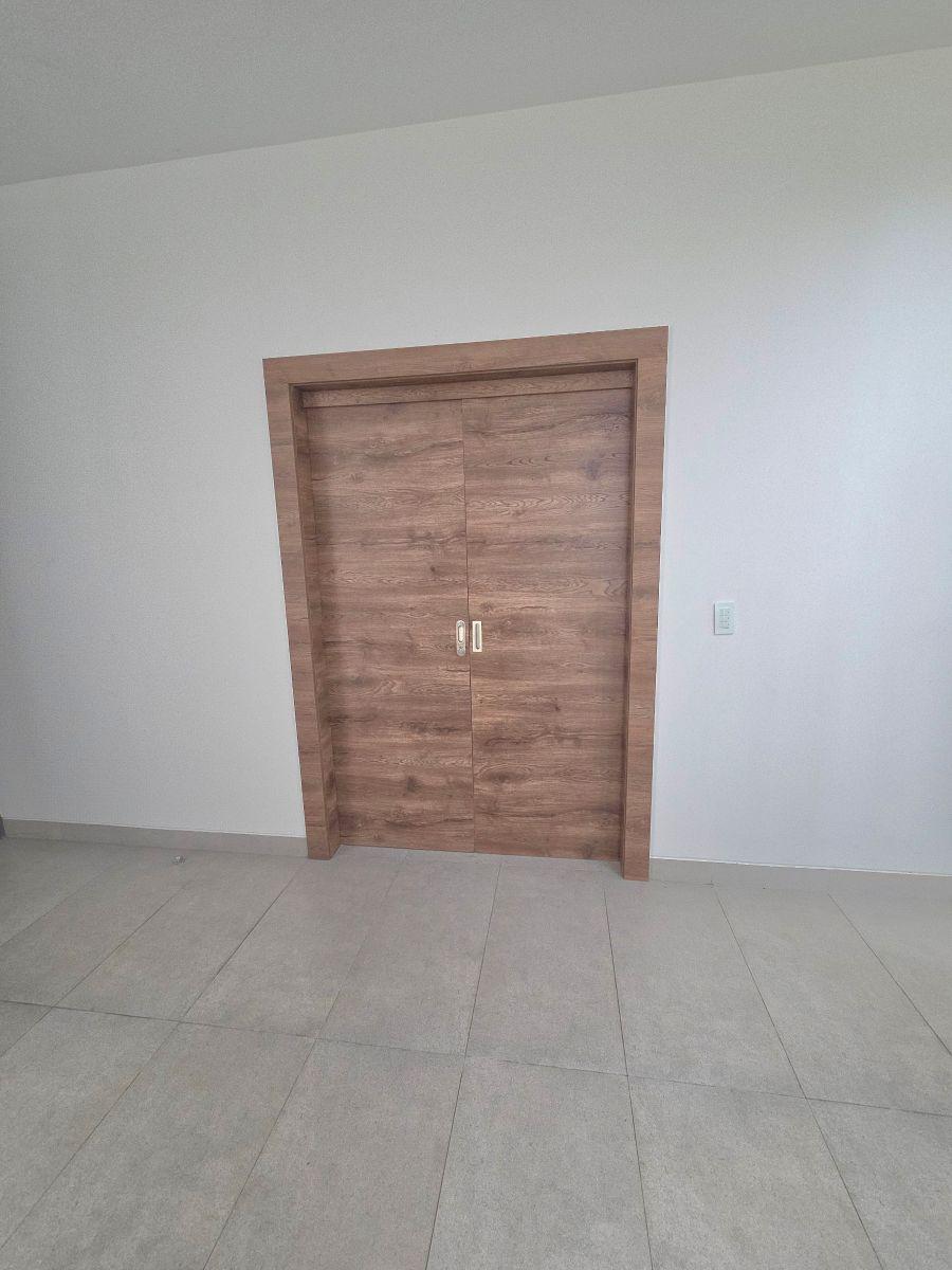 Moderna y Espaciosa Casa de 4 Habitaciones, Guayas — imagen 6