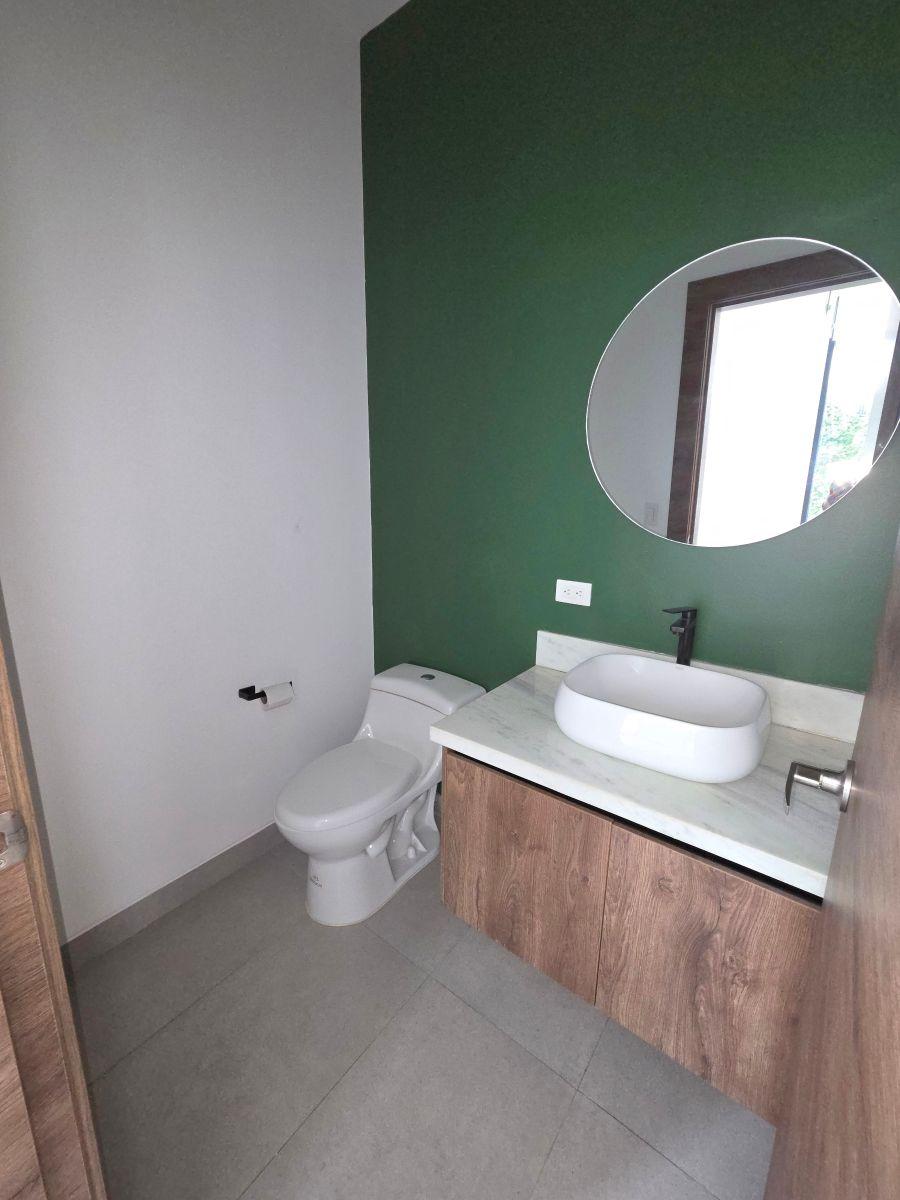 Moderna y Espaciosa Casa de 4 Habitaciones, Guayas — imagen 5
