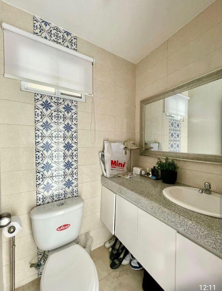 Linda Casa de Venta de 3 Habitaciones en Casa Laguna. Guayas — imagen 4