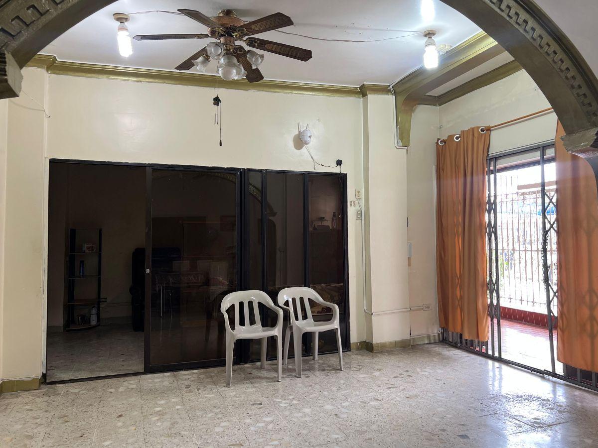 Casa Rentera en Venta con 5 Unidades de Vivienda en El Sur de Guayaquil - Barrio de Las Américas, Guayas — imagen 5