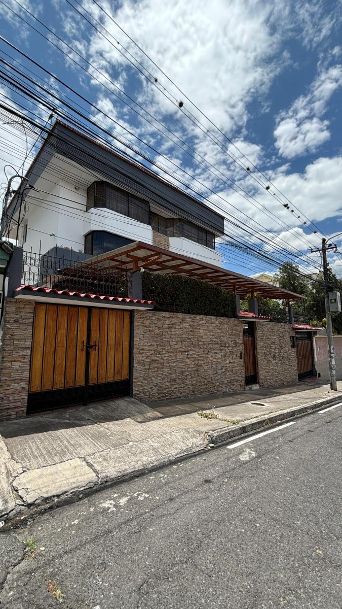 Venta Hermosa Casa Cerca Al Condado — imagen 7
