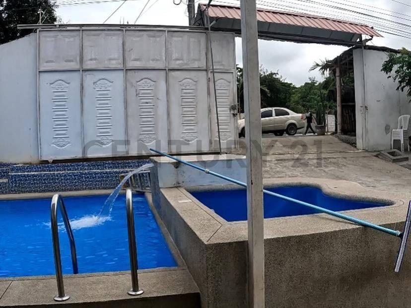 Vivienda de Lujo en Venta en Puerto Cayo – Piscina Privada y Suites Exclusivas, Manabí — imagen 2