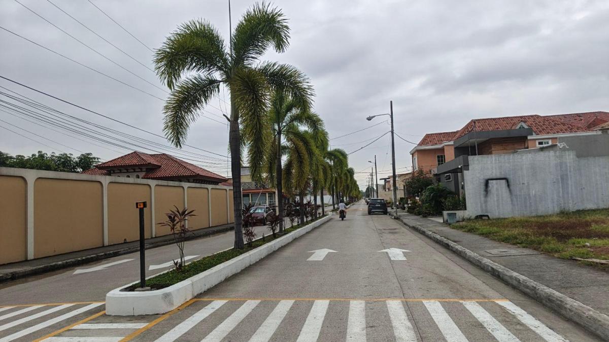 Terreno en Urb. La Delicia, Via a Salitre Gabh, Guayas — imagen 10