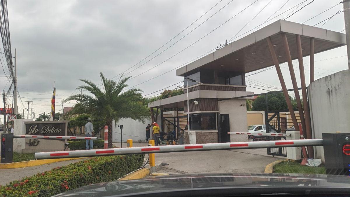 Terreno en Urb. La Delicia, Via a Salitre Gabh, Guayas — imagen 8