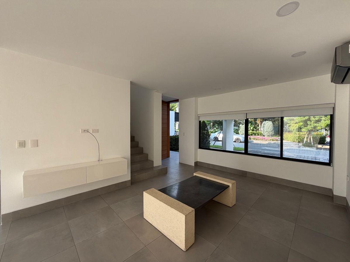 En Venta Casa de Estreno en Costa de Samborondon Etapa Costa Azul. Libia T. Guayas — imagen 8