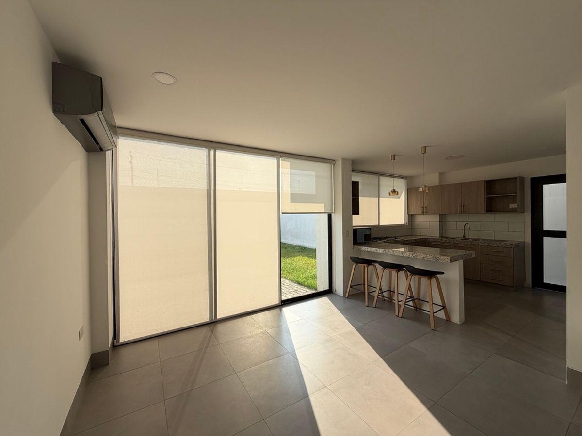 En Venta Casa de Estreno en Costa de Samborondon Etapa Costa Azul. Libia T. Guayas — imagen 6