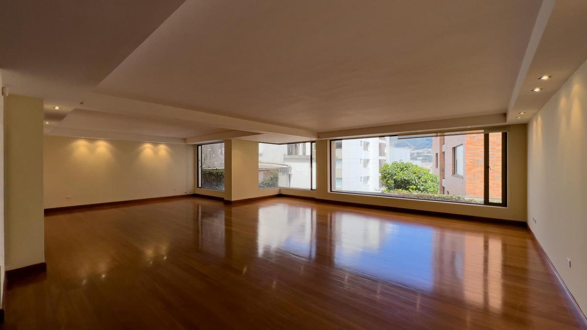 Departamento Dúplex en Venta en Bellavista, Quito — imagen 7