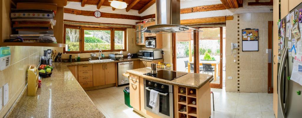 Venta Casa con Terreno 2.000 m² Cumbaya / Colegio Menor — imagen 9