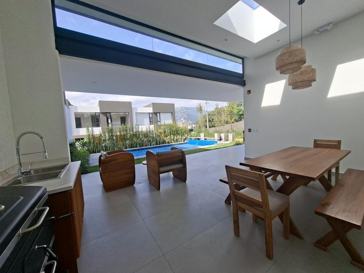 A Estrenar Vendo Moderna Casa en Urbanización Cerrada — imagen 10