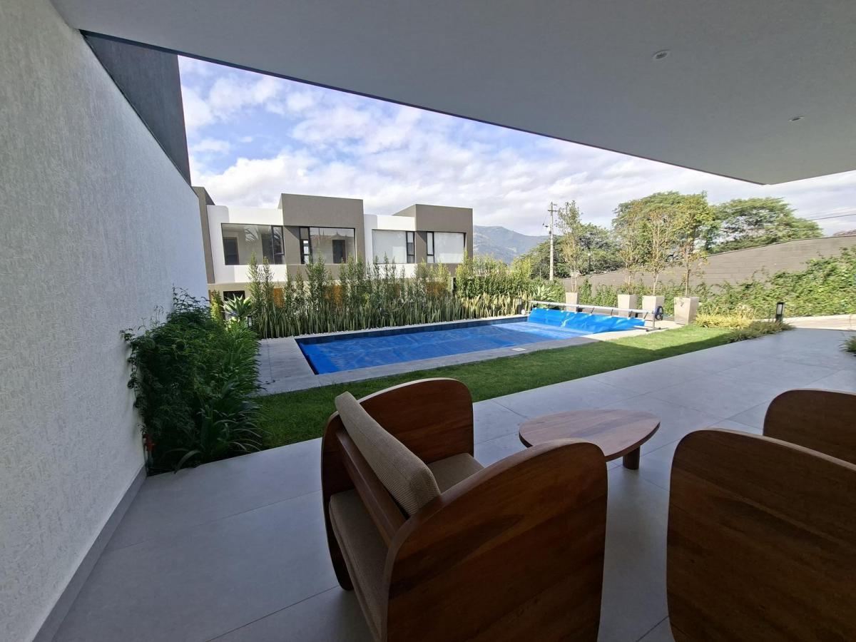 A Estrenar Vendo Moderna Casa en Urbanización Cerrada — imagen 9