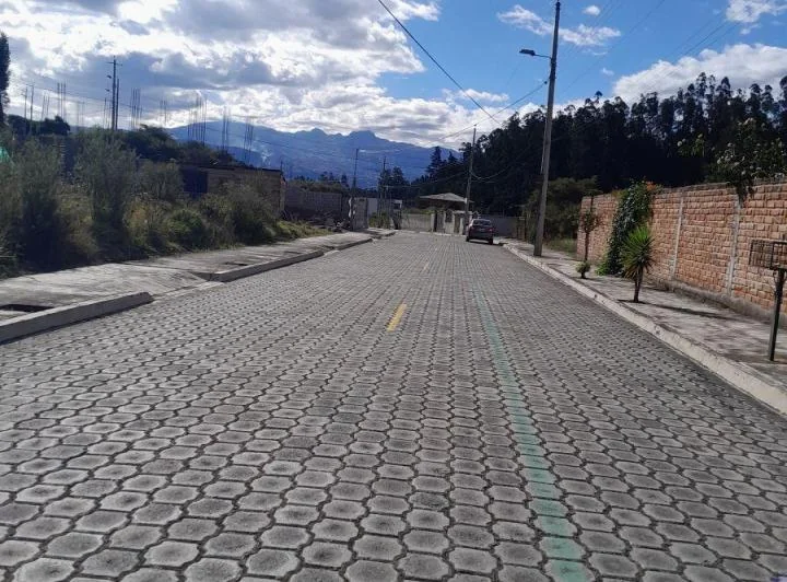 Vendo Terreno 591 m² Urbanizacion Privada Prados del Rio, Valle de Los Chillos, Sector El Colibri. Provincia de Pichincha — imagen 1