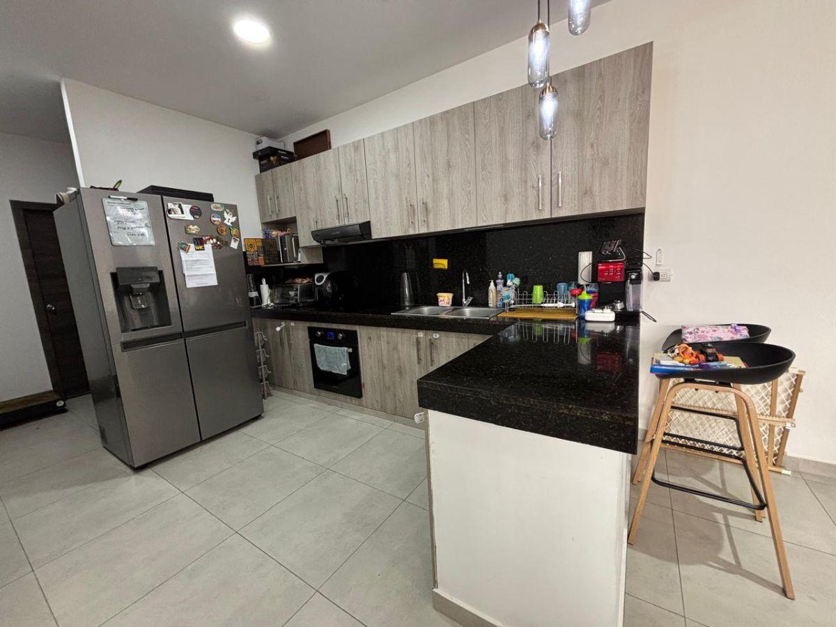 Departamento en Venta Urbanizacion San Sebastian - Lcorrea, Guayas — imagen 9