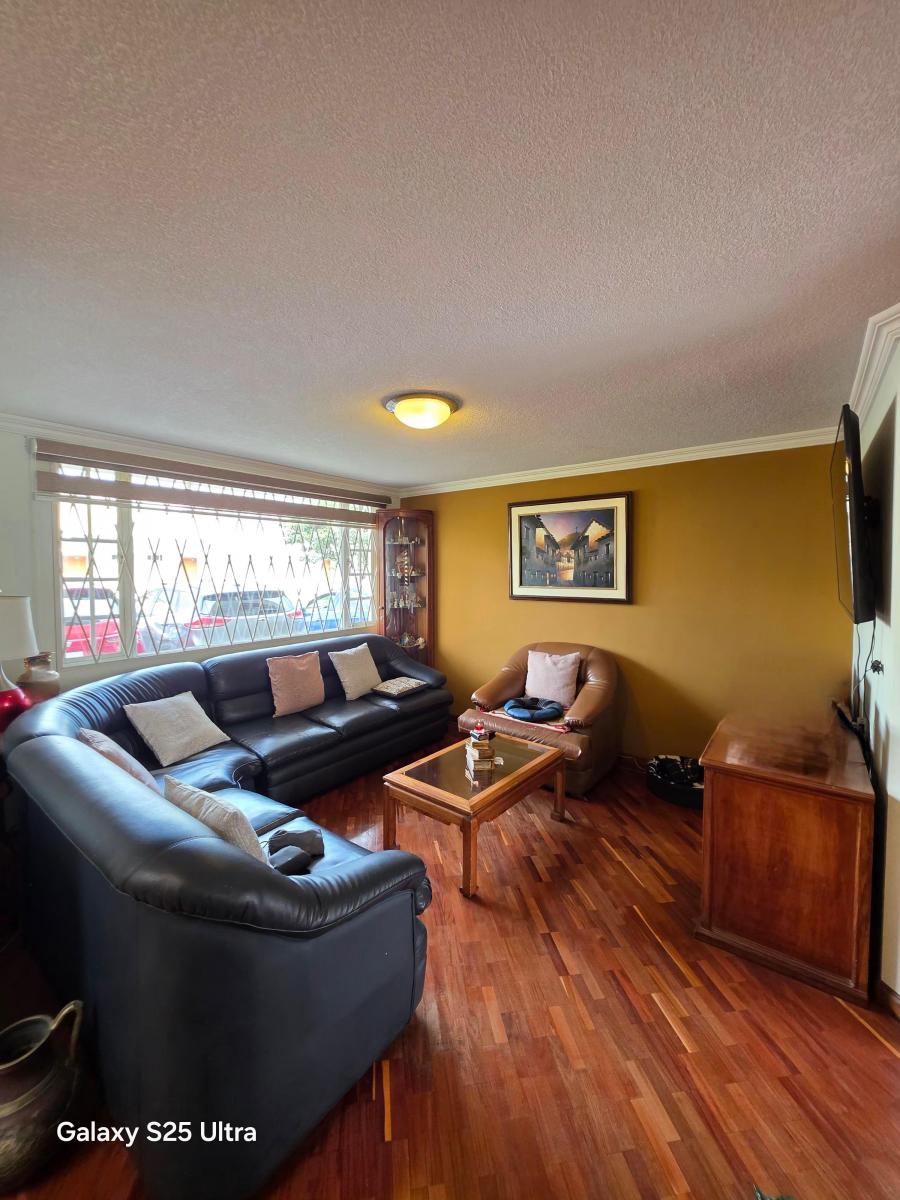 Casa de Venta en Conjunto Sector San Camilo Calderon — imagen 9