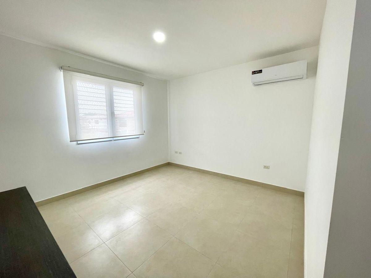 Samborondón. Vendo Departamento Nuevo, 3 Habitaciones Cada Una con Baño, Guayas — imagen 2