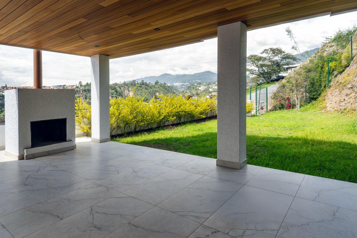 Casa con 5 Habitaciones en Venta en Cumbayá, 588 m² — imagen 7
