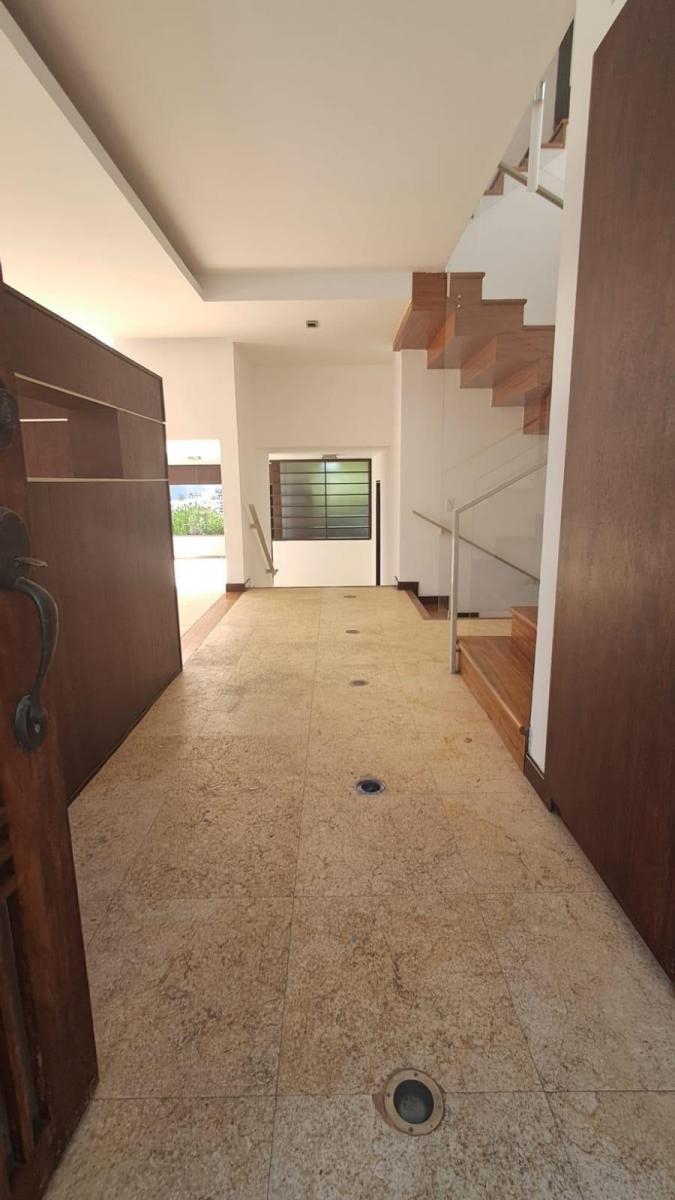 Venta Casa Miravalle Cumbayá Apta Para Embajadas, Residencia de Empresas — imagen 8