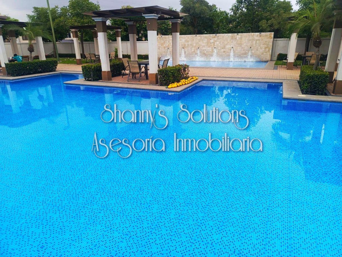Villa Club - Venta Casa Dos Plantas con 3 Hab, Patio, Cuarto de Servicio y Garajes, Guayas — imagen 10