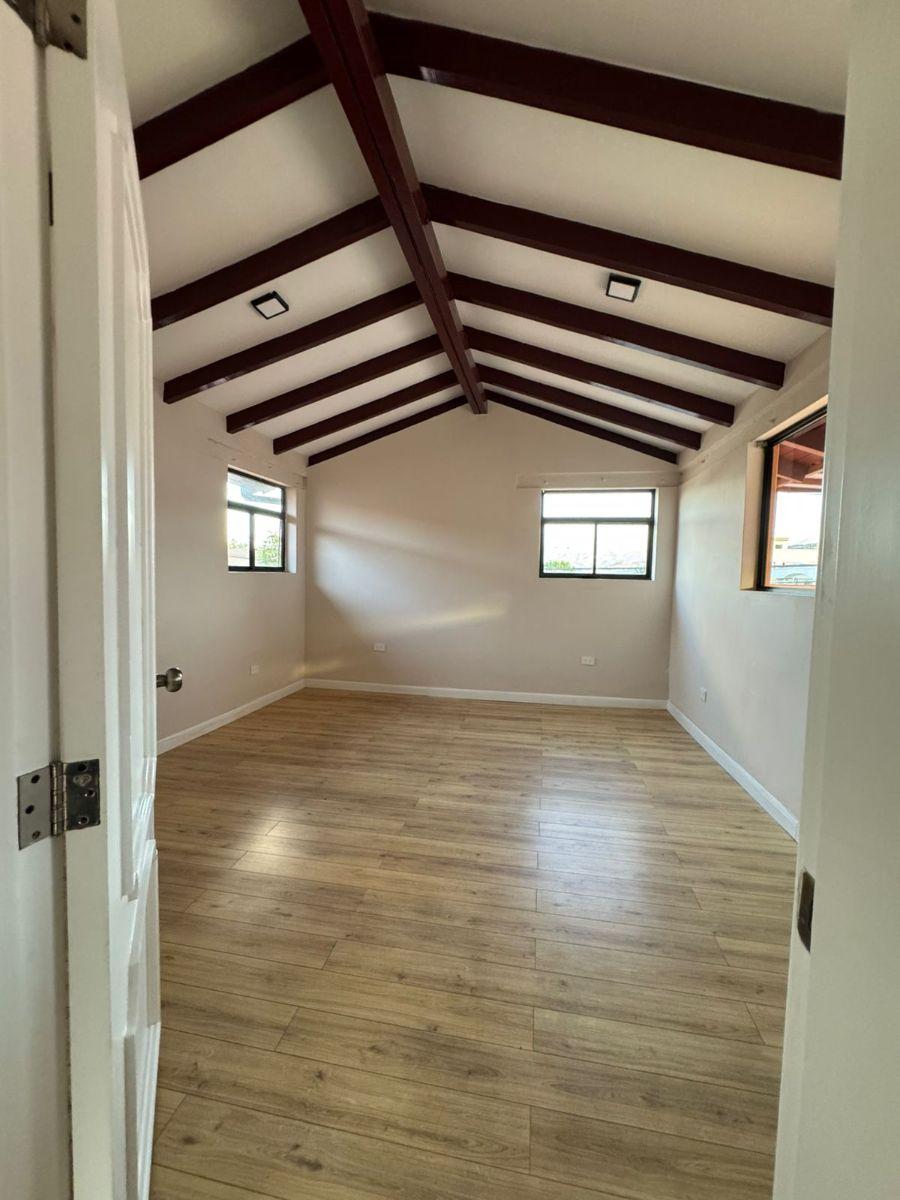 Cumbayá 2 Propiedades Para Inversión 1.047,20 m² y 626 m² Av Guayasamín Para Showroom, Locales — imagen 9