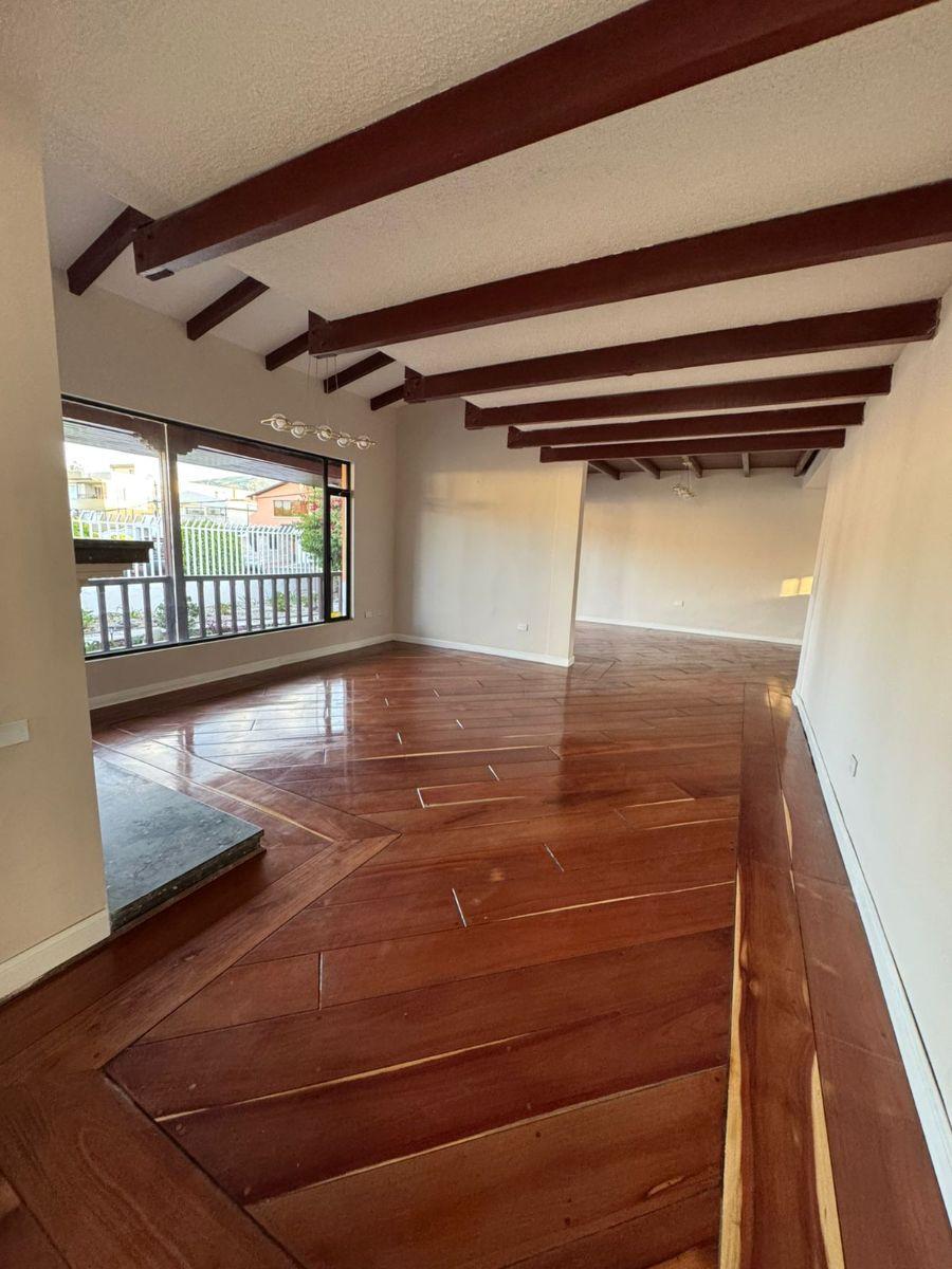 Cumbayá 2 Propiedades Para Inversión 1.047,20 m² y 626 m² Av Guayasamín Para Showroom, Locales — imagen 2