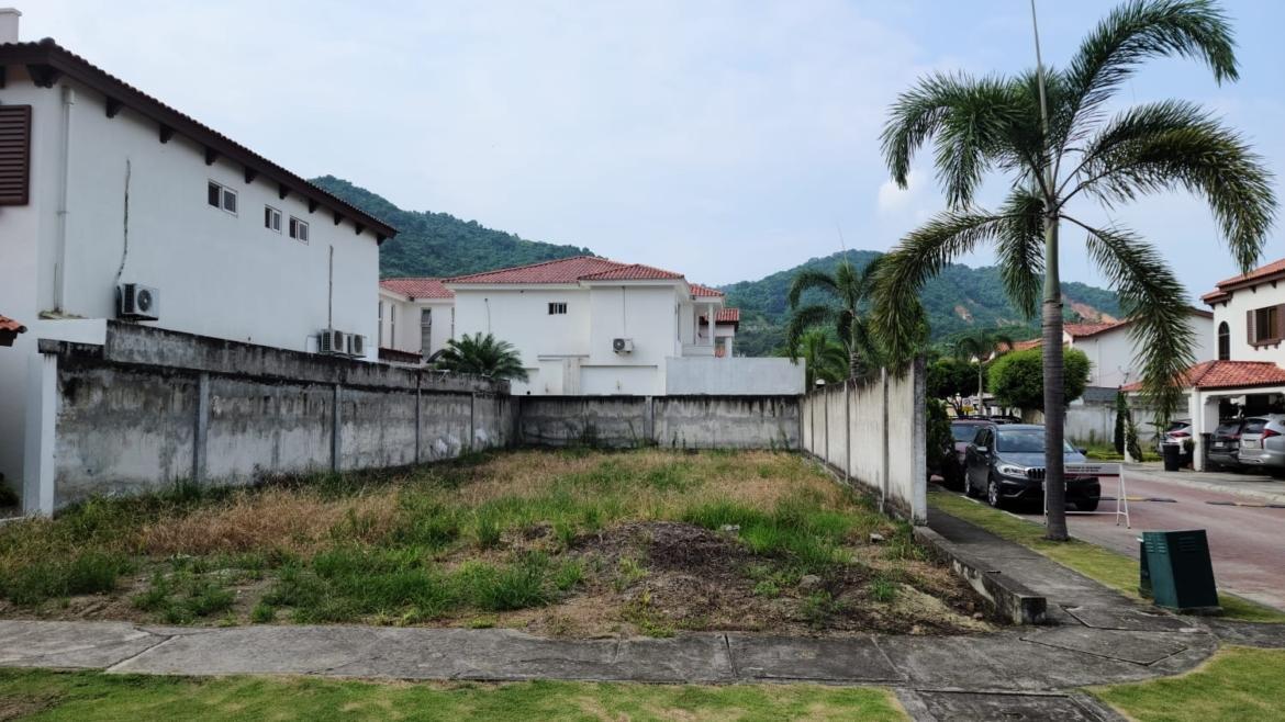 Terreno Esquinero en Venta en Urb. Pedralbes, Vía a La Costa, Guayas — imagen 7