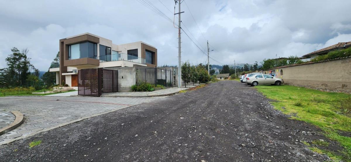 Terreno en Venta Al Norte de Quitó Llano Chico — imagen 4