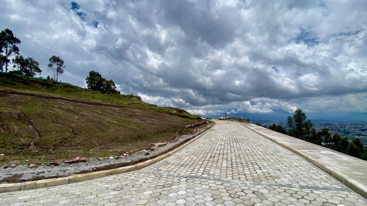 Terrenos de Venta Al Norte de Quito (Sector La Mena del Hierro) — imagen 3