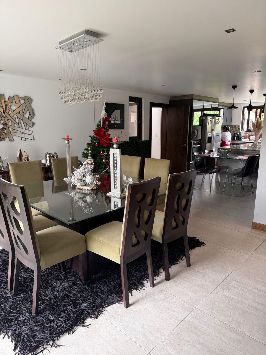 Venta Casa Amplia con Vista en Lumbisi — imagen 6