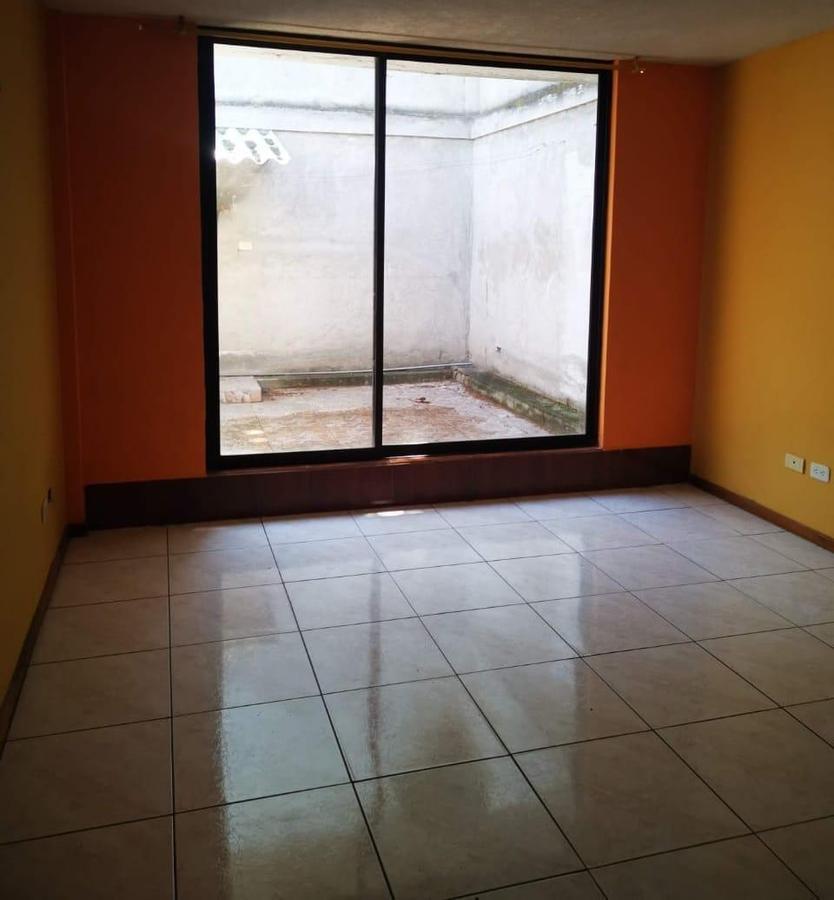 Casa en Venta de 470 m² en Terreno de 2.000 m² en Caspigasí a 5 Minutos de La Mitad del Mundo — imagen 7